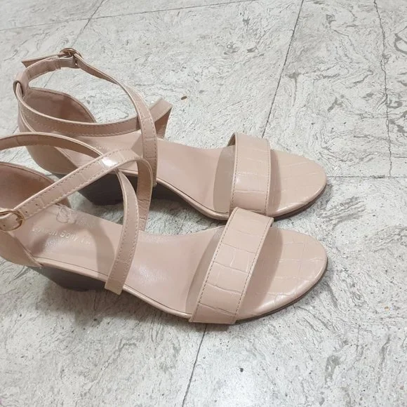 Women Beige Croc Textured Mid-Top Wedges Heels - Picture 7 of 9